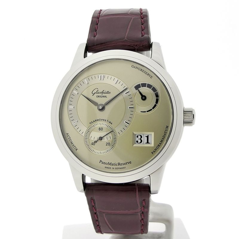 Image 23 of Glashütte Original PanoMaticReserve; Automatic men's watch