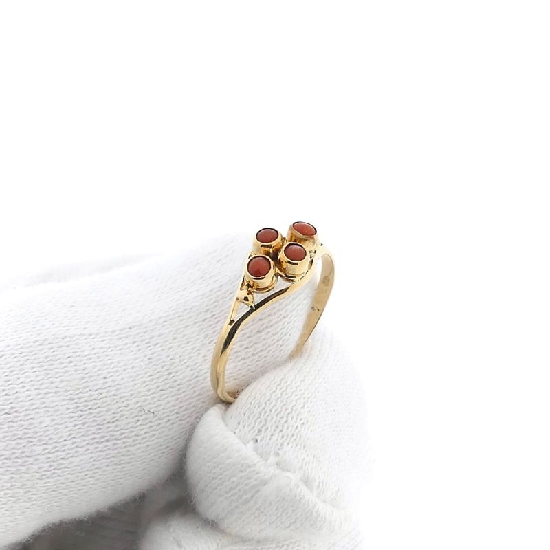 Image 9 of Vintage gold ring with blood coral