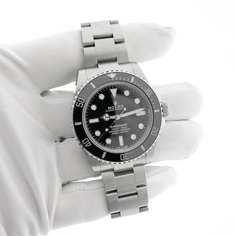 Image 12 of Rolex Submariner 'No-Date' 124060; Automatic men's watch