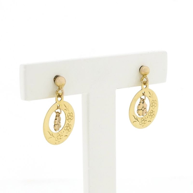 Image 3 of Gold stud earrings with Japanese cherry blossoms