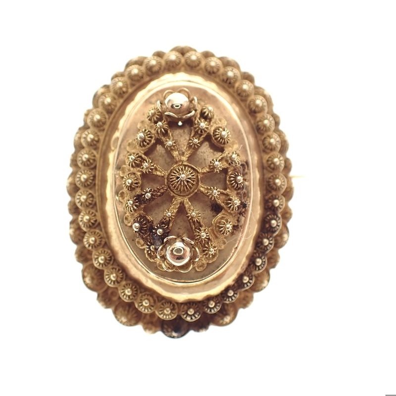 Image 1 of Antique gold brooch with filigree technique
