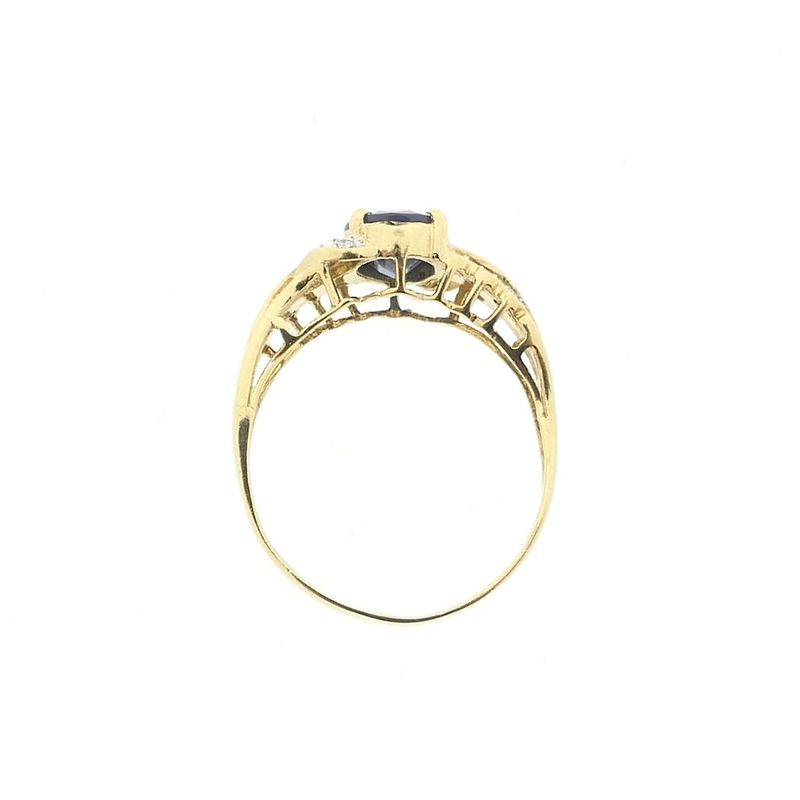 Image 5 of Gold ring with sapphire and diamond | 0.06 ct.