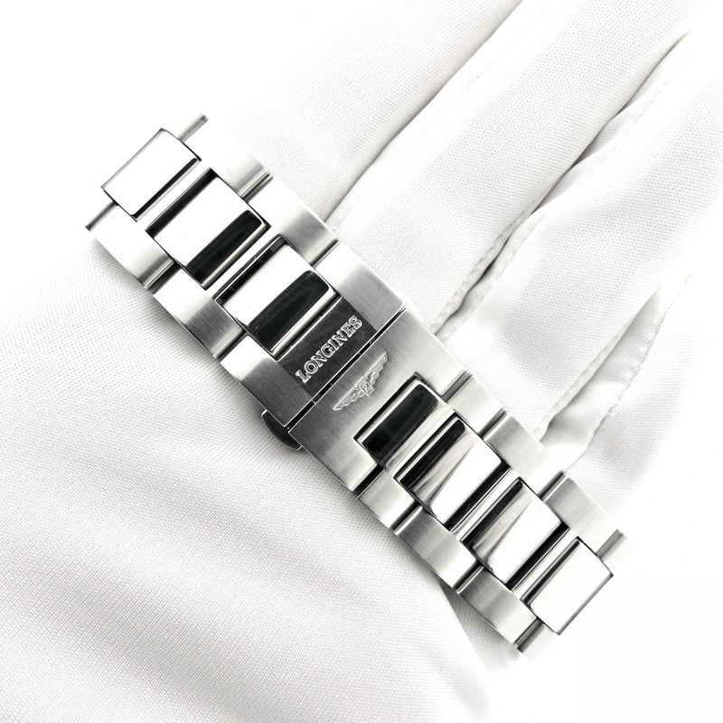 Image 9 of Longines Conquest 41mm L3.677.4; Automatic men's watch