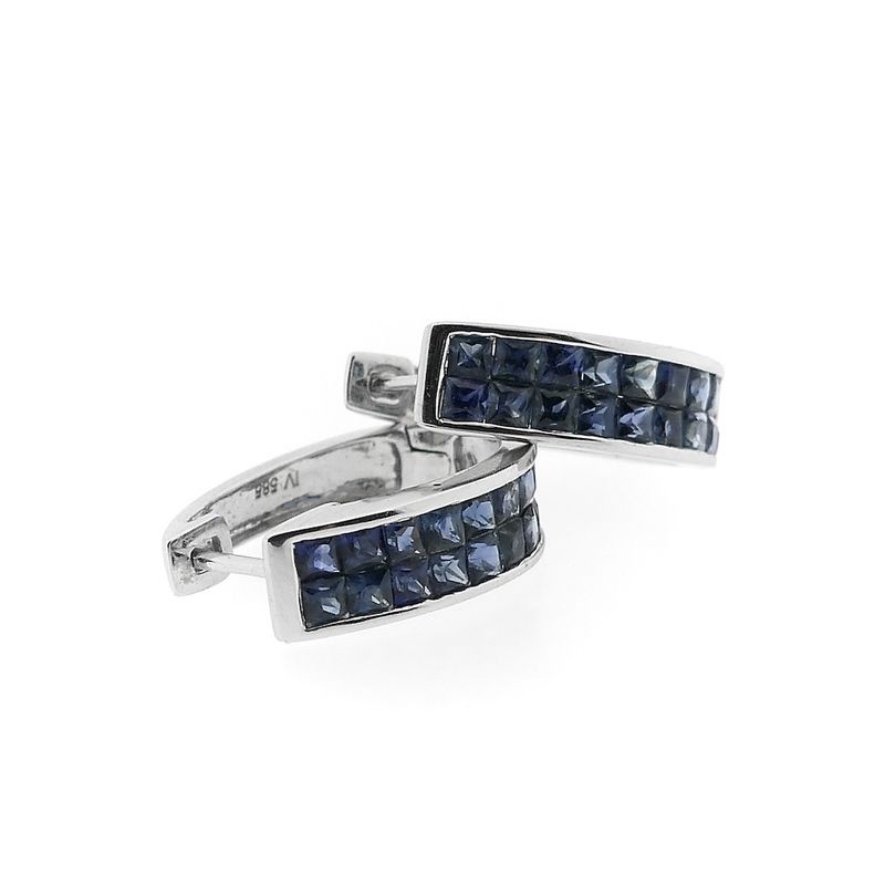 Image 5 of White gold stud earrings with sapphire