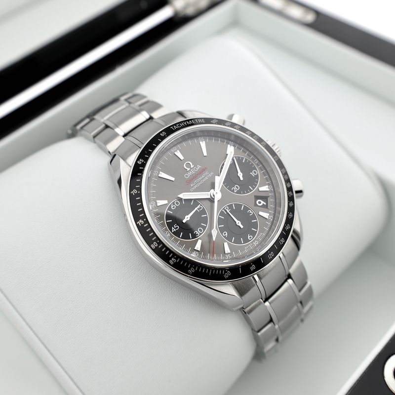 Image 11 of Omega Speedmaster Racing Chronograph 323.30.40.40.06.001; Automatic men's watch