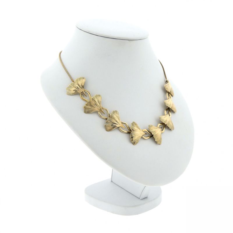 Image 2 of Fantasy link chain with Japanese Ginkgo leaves