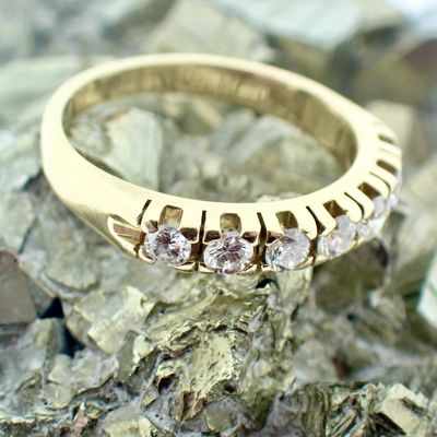 Image 2 of 18 carat yellow gold ring | 0.49 ct diamond