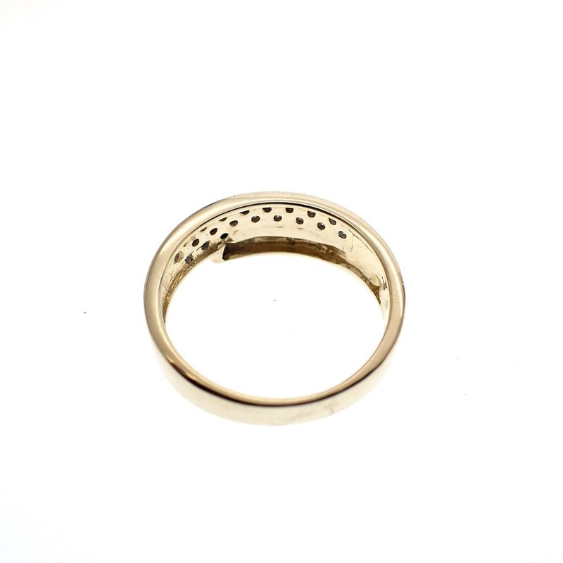 Image 4 of Gold pavé ring with diamond 0.10 ct.