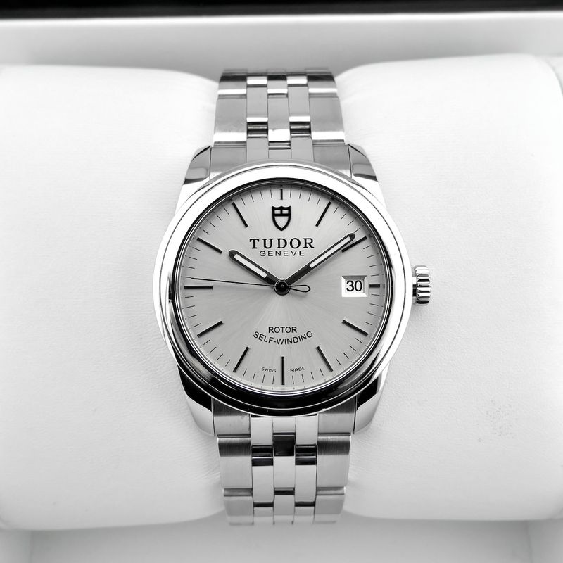 Image 16 of Tudor Glamor Date 53000; Automatic watch