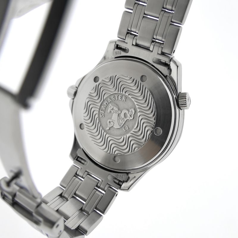 Image 14 of Omega Seamaster 300m 'James Bond' 2531.80.00; Automatic men's watch