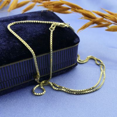 Image 2 of 9 carat thin Venetian link chain | 50 cm