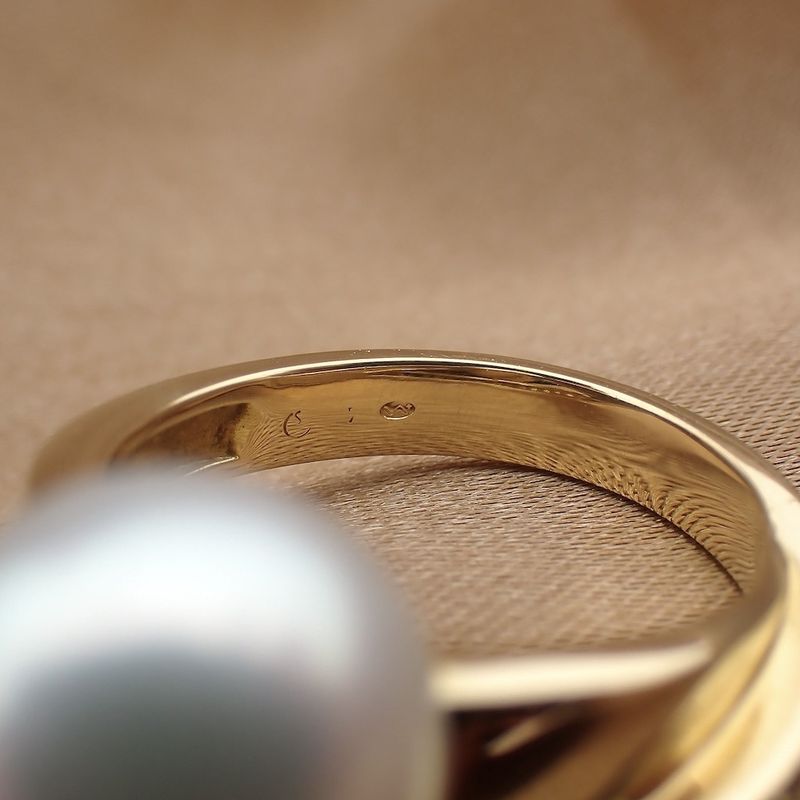 Image 4 of 18 carat gold ring with large pearl and diamonds