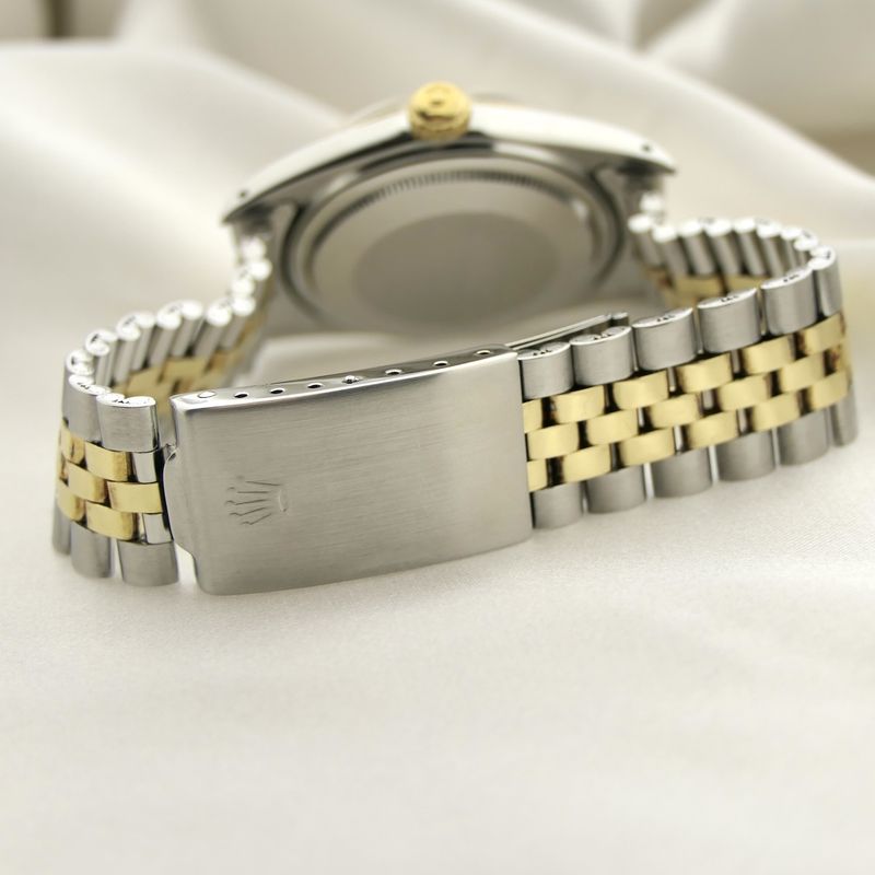 Image 16 of Rolex Datejust 1601 'Full-set'; Vintage automatic watch from 1977