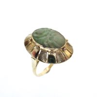 Gold ring with jade | Vintage/antique