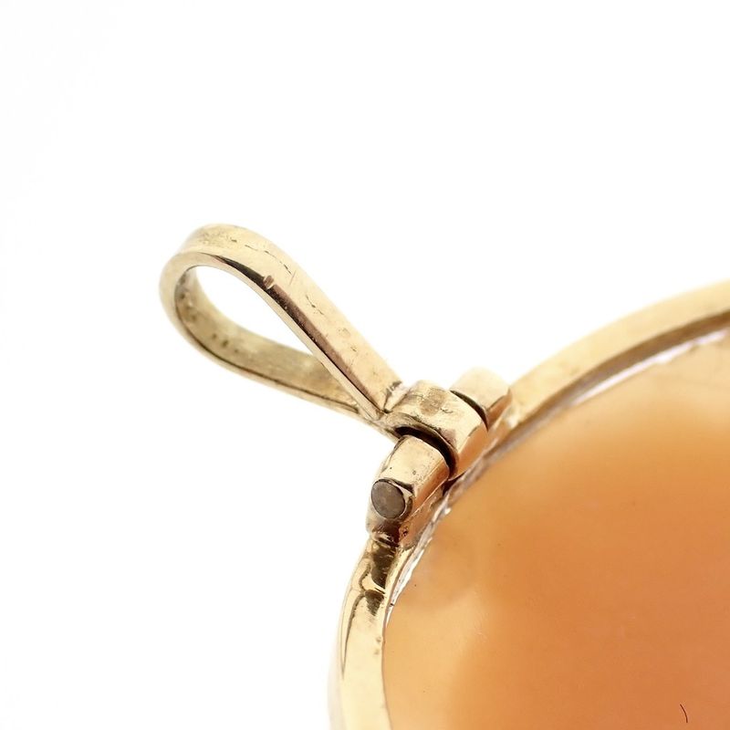 Image 7 of Gold brooch/pendant with cameo