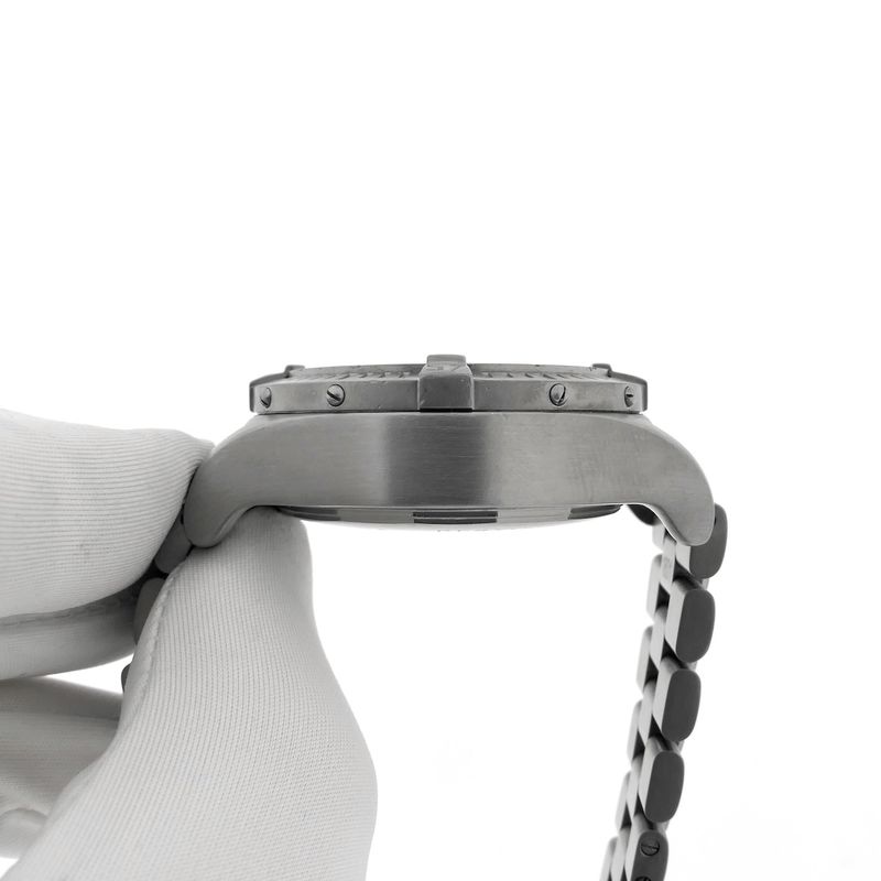 Image 6 of Breitling Chrono Avenger Titanium E13360; Chronograph men's watch