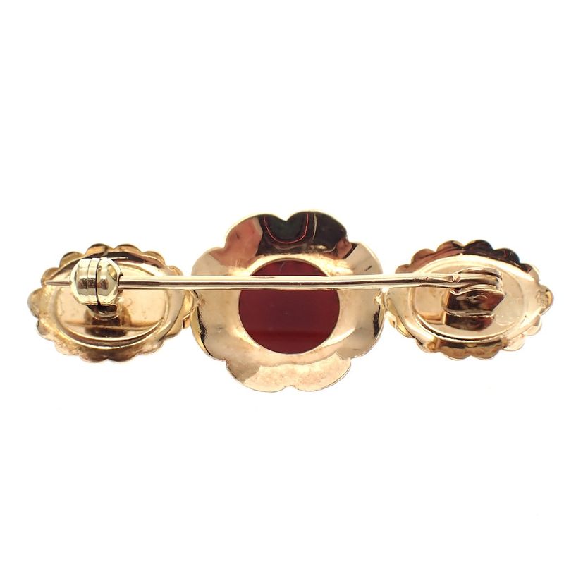 Image 5 of Vintage gold brooch with carnelian