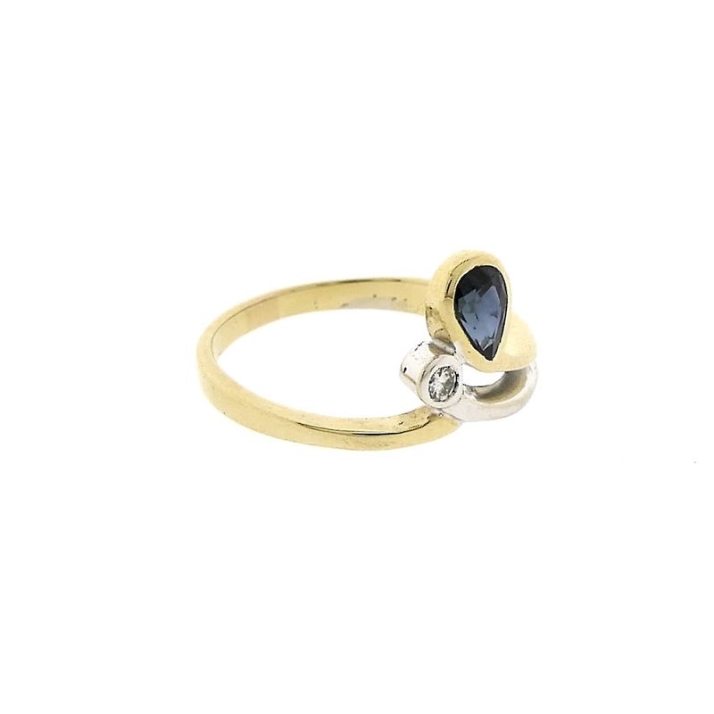 Image 5 of Two-tone gold ring with sapphire and diamond | 0.03 ct.