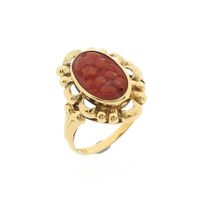 Gold ring with red coral | Vintage