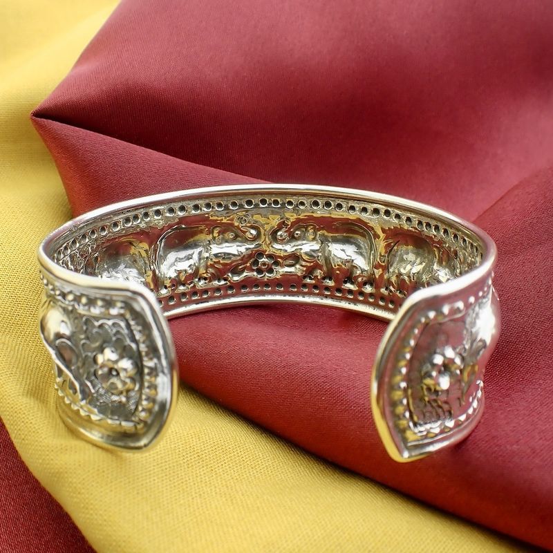 Image 7 of Silver elephant bracelet | Ø 65 mm