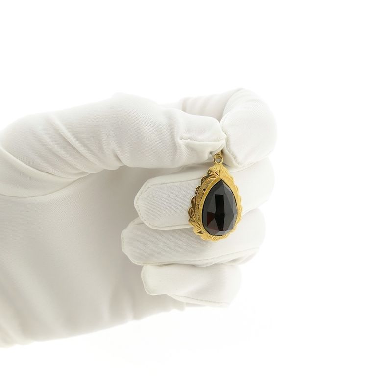 Image 12 of Vintage gold pendant with garnet.