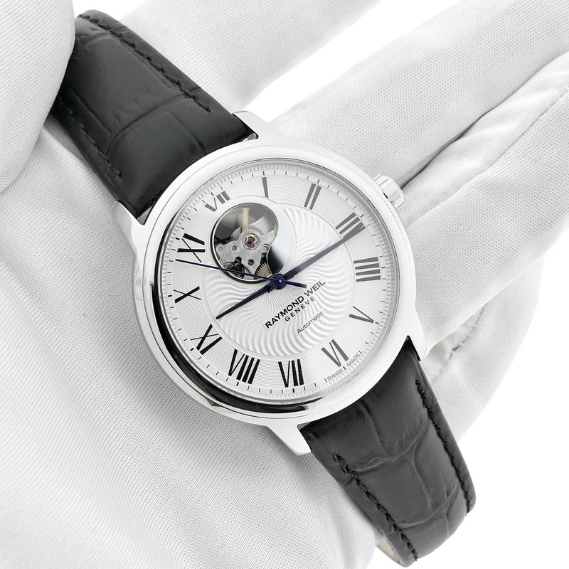 Image 12 of Raymond Weil Maestro 'Open Hearth' 2227-STC-00659; Automatic men's watch