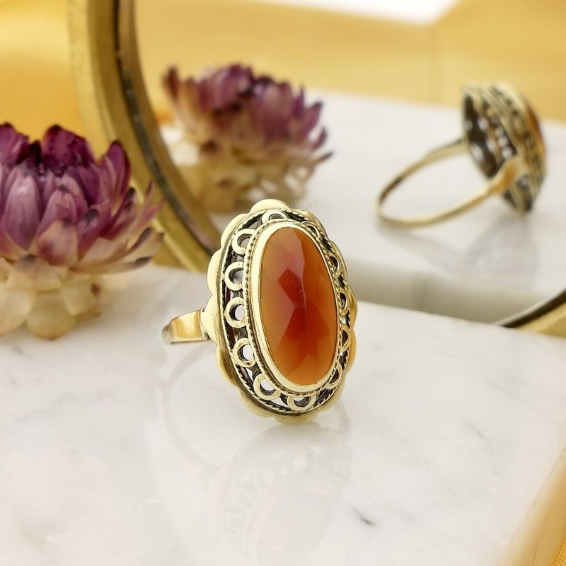 Image 2 of Gold ring with carnelian | Vintage