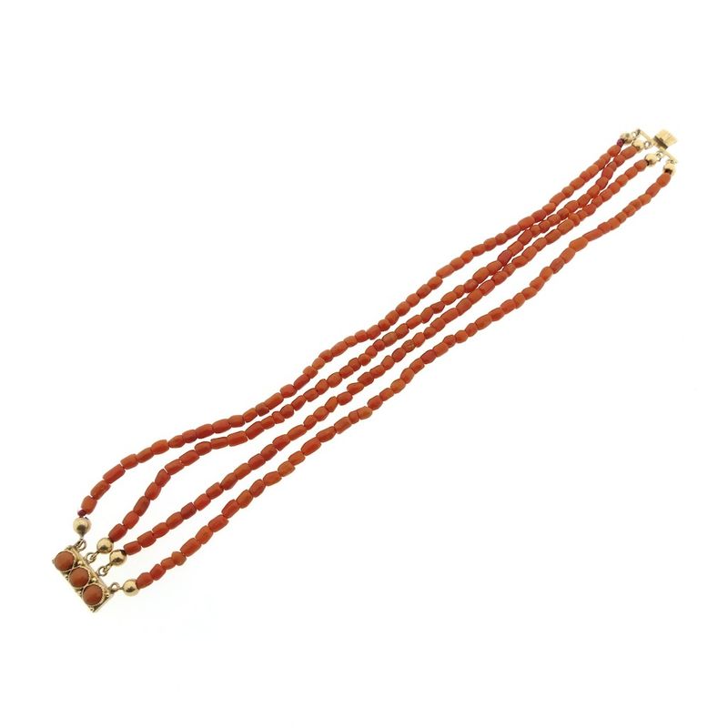 Image 4 of Blood coral bead bracelet with gold clasp; Antique | 20 cm