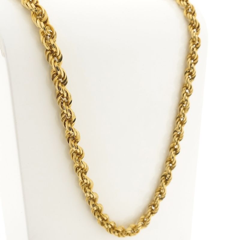 Image 3 of Gold twisted link chain