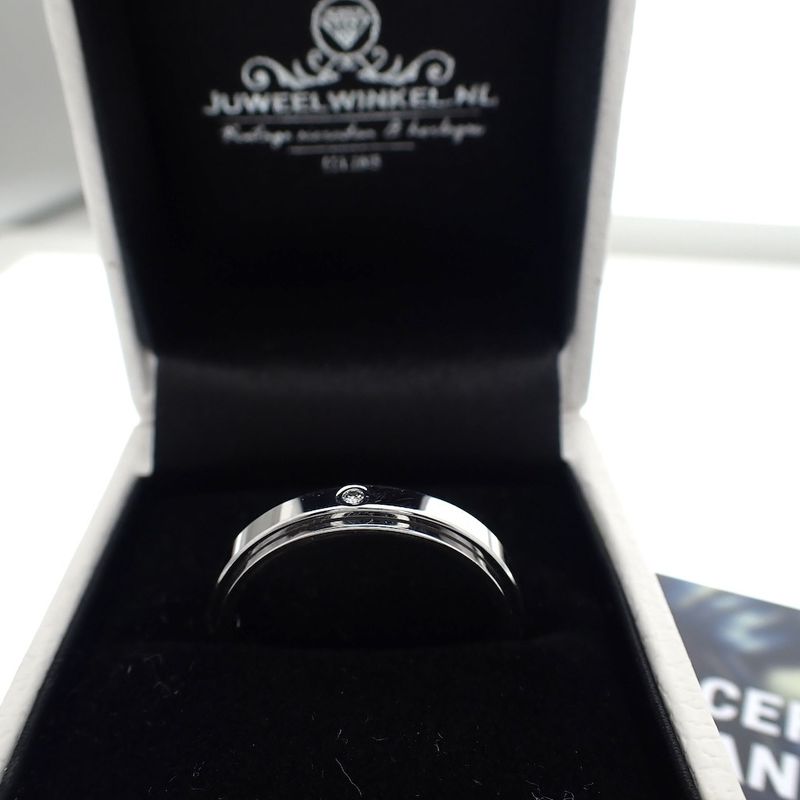 Image 8 of Piaget white gold ladies' ring with diamond; 0.02 ct.