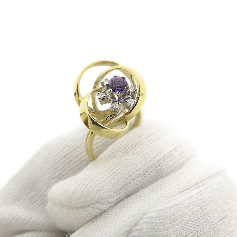 Image 7 of Golden artistic ring with amethyst and diamond | 0.12 ct.