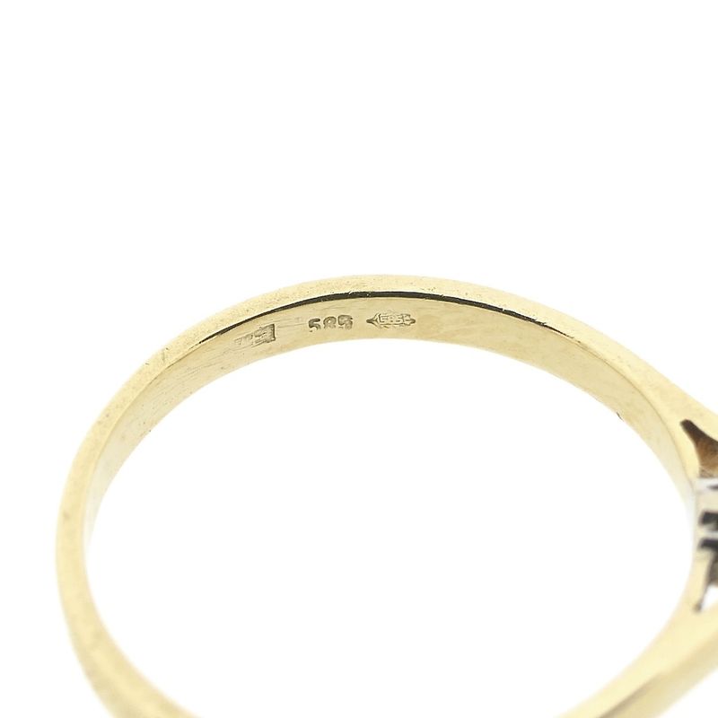 Image 7 of Gold solitaire ring with diamond; 0.10 ct.