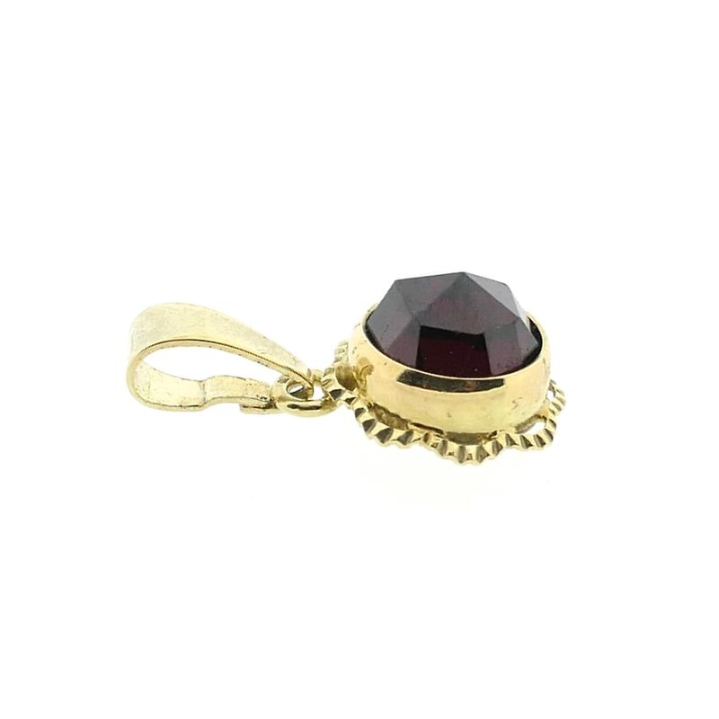 Image 7 of Vintage gold pendant with garnet