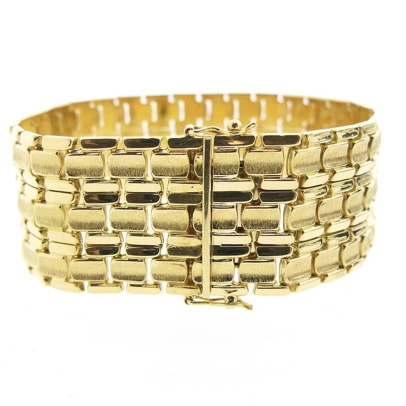 Image 5 of Luxurious gold link bracelet