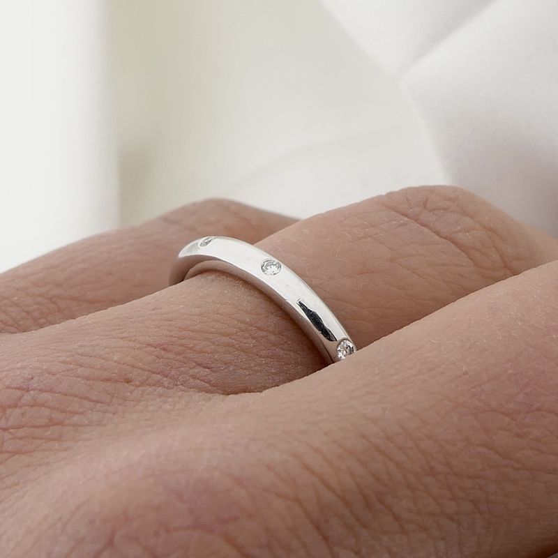 Image 6 of Bron Jewelry white gold 'Stax' sliding ring with 0.10 ct diamond.