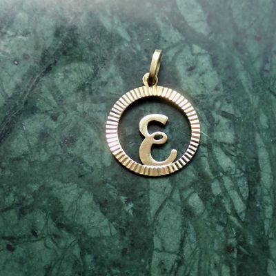 Image 2 of Gold pendant of the letter E