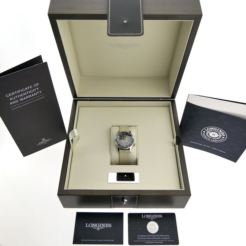 Image 4 of Longines Legend Diver L3.374.4.30.2; Automatic watch