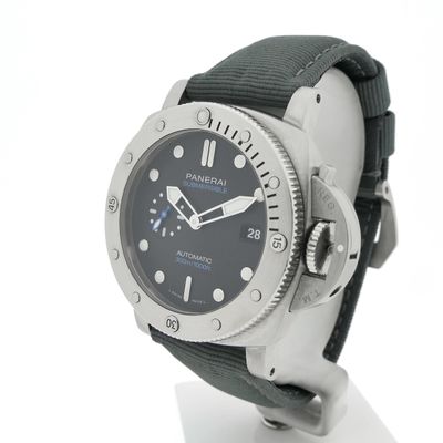 Image 2 of Panerai Submersible QuarantaQuattro 44mm PAM01229; Automatic men's watch