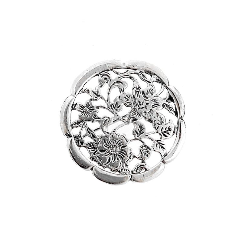 Image 1 of Large silver brooch | Floral design