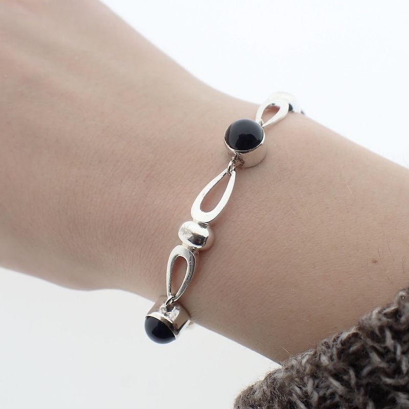 Image 5 of Silver fantasy bracelet with onyx | 19 cm