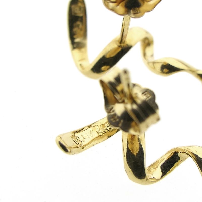 Image 5 of Gold stud earrings with peridot