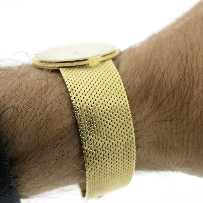 Image 13 of Universal Geneva; Vintage 18k gold men's watch