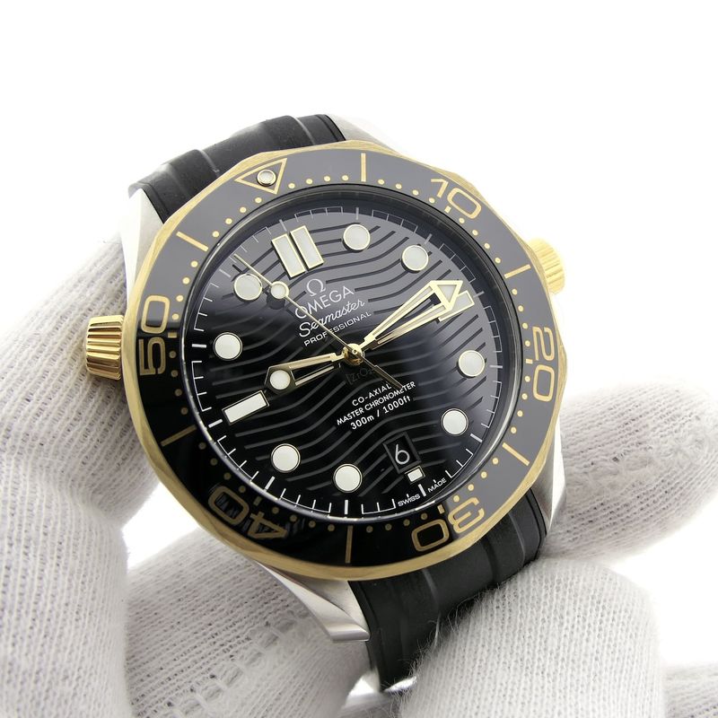 Image 10 of Omega Seamaster Diver 300M Co-Axial Master Chronometer; Men's diving watch