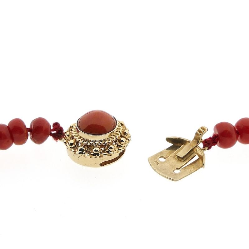Image 7 of Blood coral bead necklace with gold clasp; Antique | 43.5 cm