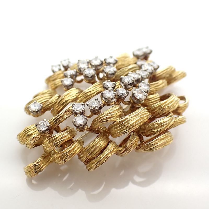 Image 2 of 18 kt gold fantasy brooch with diamonds approx. 2.00 ct.