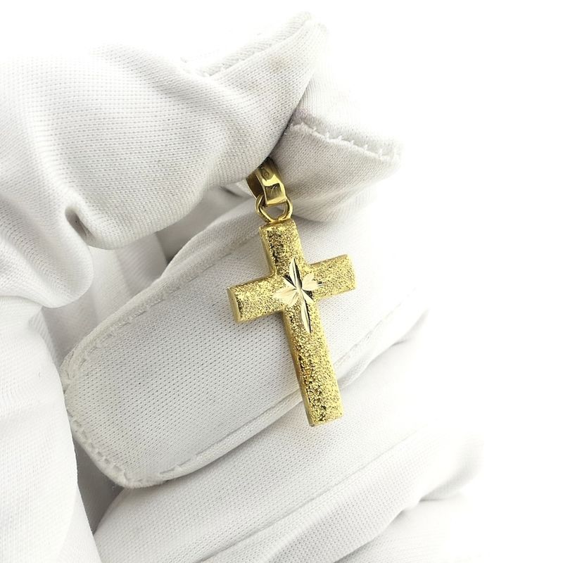 Image 2 of 18K Gold Cross Pendant | Diamond-cut