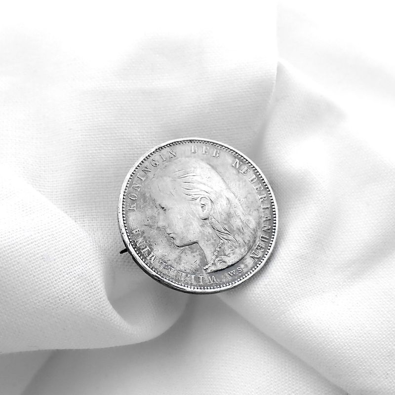 Image 5 of Silver brooch Wilhelmina long loose hair coin | 1892