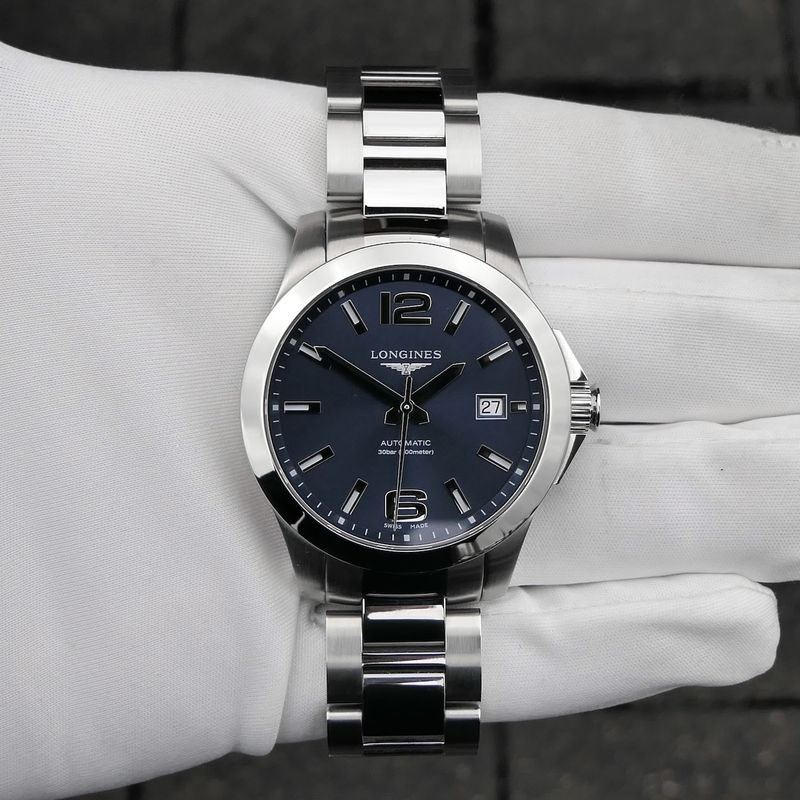 Image 18 of Longines Conquest L3.776.4; Automatic men's watch