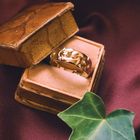 Image 2 of 18 carat gold fantasy ring