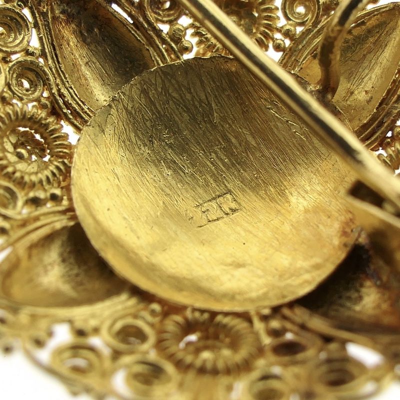 Image 4 of 22 carat gold oriental pendant/brooch with ruby